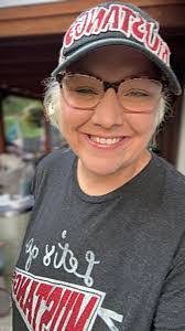 Tracy Owen's Instagram, Twitter & Facebook