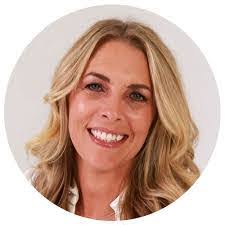 Heather Lichty's Instagram, Twitter & Facebook