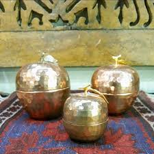 Osmanli Hediyelik Suat Yalcin On Instagram Bakir El Isi Elma Gorunumlu Sekerlik Lokumluk Matruska Modeli Birb In 2020 Candle Holders Decorative Jars Decor