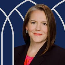 After her bipartisan confirmation earlier this year, Double Spider  Elizabeth Hanes, '00 and L'07, is officially the newest judge for the U.S.  District Court for the Eastern District of Virginia. She credits