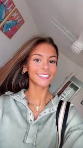 Mallory Mayfield's Instagram, Twitter & Facebook