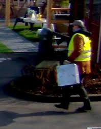 Uberfall Auf Geldtransporter In Koln Godorf Polizei Fahndet Mit Foto Nach Ikea Rauber Kolner Stadt Anzeiger