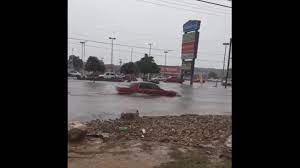 * rainfall amounts of 1 to 4 inches with isolated amounts of 5 to 7 inches possible. Marbach River Some San Antonio Roadways Under Water As Flash Flood Warning Continues Kens5 Com