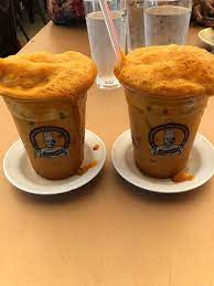 Orang luar pun kebiasaannya tak ketinggalan untuk merasa. Teh Tarik Madu Photo De Warung Pak Mat Pulau Pisang Kota Bharu Tripadvisor