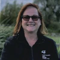 Lisa Snedden's Instagram, Twitter & Facebook