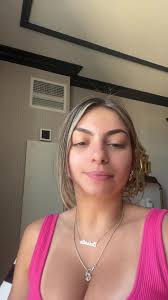 Alexandra Lourdes Honest Donut Review