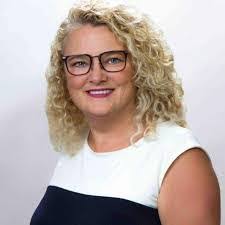 Yvette Lobato's Instagram, Twitter & Facebook