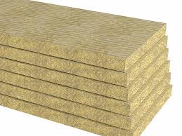 Isı izolasyonu sağlayan yalıtım malzemeleri birbirinden farklı olarak, hem çatı, zemin, dış cephe yalıtımı gibi binaların ana inşaat alanlarında hem de parke altı, kapı, pervaz olukları, duvar, havalandırma ve pencere gibi iç yapı bölümlerinde kullanılır. Dis Cephe Mantolama Fiyatlari Ve Ozellikleri