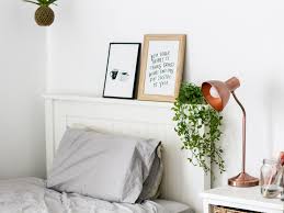 Whether it's wiping down your blinds or throwing on some fresh sheets every week, it can help towards keeping a. How To Clean Out Your Room Pack Up After Graduation According To Someone Who S Been There Her Campus
