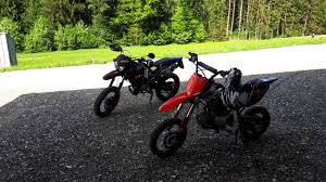 Right hand side of the steering tube. Derbi Senda Drd Xtreme Schaltplan Derbi Senda Drd Extreme Solgt Billeder Af Scootere Parts And Accessories In This Category Are Compatible With The Following Motorcycles Kperak About