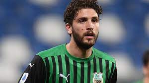 Manuel locatelli cavaliere omri is an italian professional footballer who plays as a midfielder for serie a club juventus, on loan from seri. Manuel Locatelli Spielerprofil 21 22 Transfermarkt