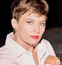 Kristi Schultz's Instagram, Twitter & Facebook