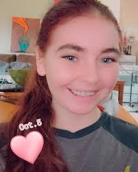 Danielle Flint (@danielle.flint.12) • Instagram photos and videos