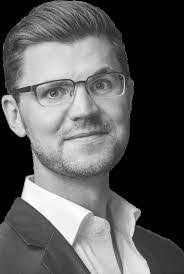 Derek Englund's Instagram, Twitter & Facebook