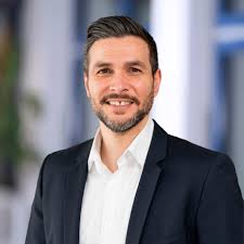 Contact partners and experts