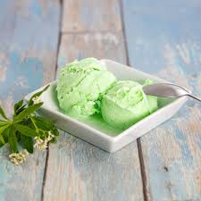 Waldmeister Eis In 2020 Waldmeister Milcheis Eis