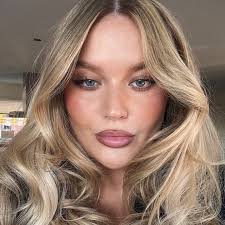 Ni som har/hade moderkakan i framvägg, när började ni känna sparkar?? ...