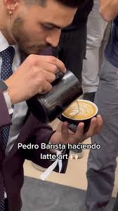 Concurso de #latteart y mucho más en la #NauBostik de #LaSagrera en #BCN  🙌🏻. Se llama #BCNCoffeeAwards ☕️ #barista #coffee