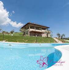 Mare, majella e gran sasso. Cataleya Resort Spa Notaresco Turismo