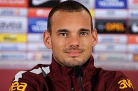 Katar yıldız ligi takımı al gharafa ve hollanda milli takımı için orta saha oyuncusu olarak oynayan hollandalı bir futbolcudur. Ajax Tegenstander Ogc Nice Serieus In Gesprek Met Sneijder Ajaxfanzone Nl
