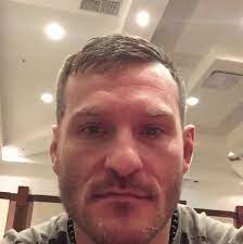 Discover the magic of the internet at imgur, a community powered entertainment destination. Miocic Werdum Stipe Gif Find On Gifer