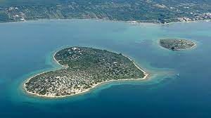 Galešnjak is also called island of love, lover's island, and isle of love. Galesnjak The World S Most Heart Shaped Island Travelgumbo