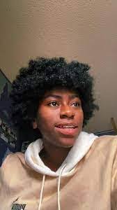 Tanya Macklin's Instagram, Twitter & Facebook