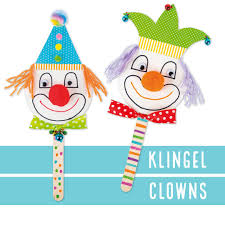 Klingelclowns Schnell Und Einfach Lassen Sich Die Bunten Clowns Aus Bierdeckeln Und Spateln Basteln Verziert Werden Sie Mit In 2020 Mit Bildern Basteln Clown Basteln Bierdeckel