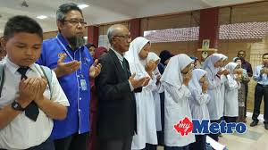 Tips peperiksaan, cara / teknik menjawab, panduan persediaan, analisis … sila klik : Doa Guru Iringi Calon Upsr