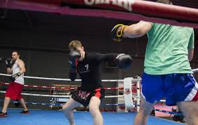 J'aurais aimé savoir s'il y avait parmis vous des personnes qui pratique la boxe anglaise sur montreal. Boxe Anglaise The Stadium