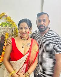 Iss bande ke saath kaphi sari blue film hai tumhari