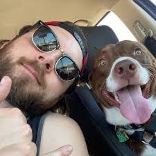 Kelly Pabst's Instagram, Twitter & Facebook