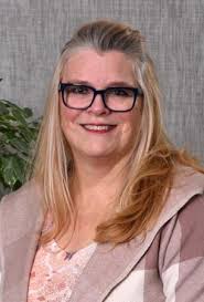 Brenda Profitt's Instagram, Twitter & Facebook