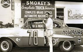 Bienvenue sur le speedway > crew chief. Why Smokey Yunick Is Not And May Never Be In The Nascar Hall Of Fame