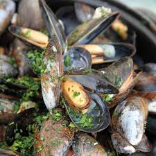 Moules A La Mariniere Cuisine Et Vins De France Recette Moules Marinieres Moules Vin Blanc Sec