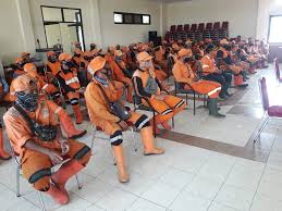 Lowongan kerja admin toko offline dan online ratu susu dan diapers, depok. Lurah Cawang Didik Diarjo Pimpin Rapat Dengan Petugas Ppsu Kelurahan Cawang Citranews Indonesia