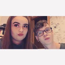 Julia Bral (@JuliaBral)