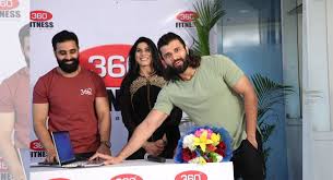 As vijay devarakonda's new film 'world famous lover' opens this week here are 5 roles that define vd's superstardom. Vijay Devarakonda Launches Health Website In The City Healthbeezer