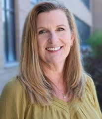 Erin Fratto's Instagram, Twitter & Facebook