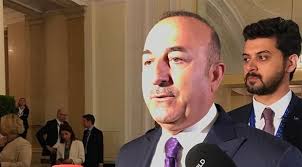 Adalet ve kalkınma partisi kurucu üyelerinden olan mevlüt çavuşoğlu'nun eşi hülya çavuşoğlu'dur. Disisleri Bakani Mevlut Cavusoglu Ndan Idlib Aciklamasi