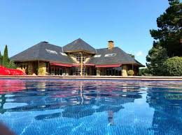 Turismo rural disfrutando de playas vírgenes, gastronomía y cultura en vivir coma galegos. Mejores Casas Rurales Con Piscina 15 Casas Rurales Con Piscina