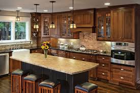 Arts and crafts style custom cabinets made by crown point cabinetry shown in different homes. Get The Look How To Create A Craftsman Style Kitchen Dura Supreme Cabinetry