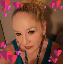 Two things that can keep you indoors for a whole day...🥺