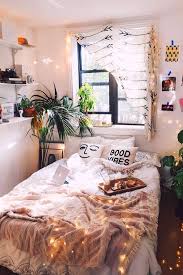 Beautiful Diy Fairy Light For Minimalist Bedroom Decoration In 2020 Aesthetic Bedroom Bedroom Decor Warm Home Decor