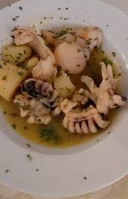 Gamberi di oneglia all'aglio rosso e fagiolina del trasimeno, polpo all'orientale, composta di limoni di amalfi con crema allo yogurt, menta e basilico. Guazzetto Polpo Abominevole Picture Of Gargano Village Rodi Garganico Tripadvisor
