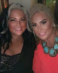 Lauren Michael Manzella (@leszaftique) • Instagram photos and videos