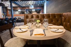 Most recommended reservation system for small restaurants. Modern Organic Restaurant In Little Rock Table 28 At The Burgundy Hotel