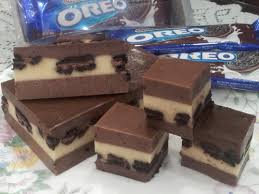 Kemudian masukkan gula, dikacau rata. Resepi Puding Kek Oreo