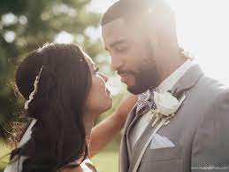 Former actress michelle madrigal and american athlete turned fitness trainer troy woolfolk are separated and are working through the process of a divorce. Watch Michelle Madrigal Reveals She Met Husband Troy Woolfolk On Dating App Gma Entertainment