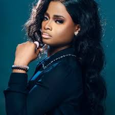 Ewa Barska, Ops and Finance Analyst at Wonderbly, shares her favorite  tools, music, and traditions.